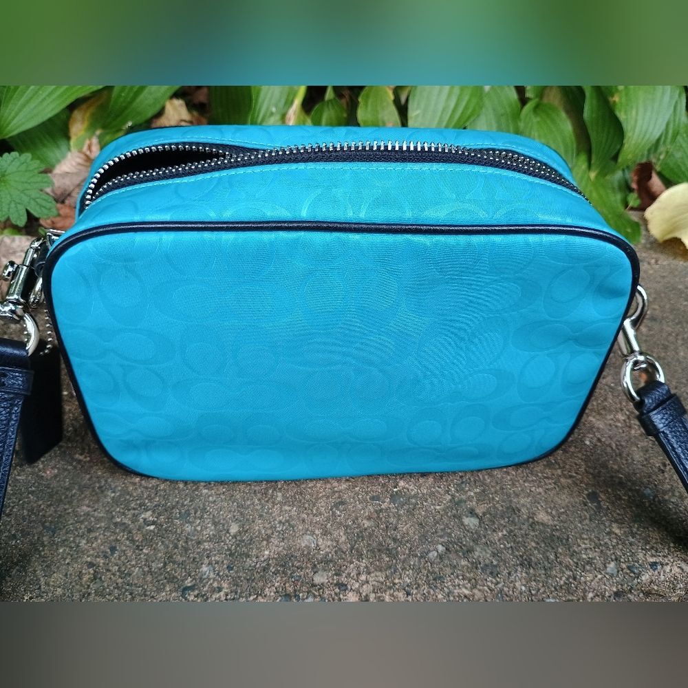 Coach Court Crossbody Purse Pink And Blue Smoke Smell - Picture 2 of 8